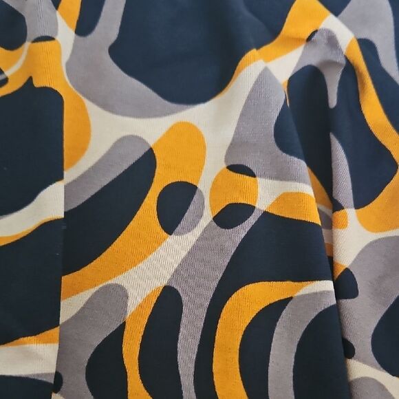 Guess by Marciano Vibrant Abstract Bubble Hem Mini Skirt - Picture 9 of 16